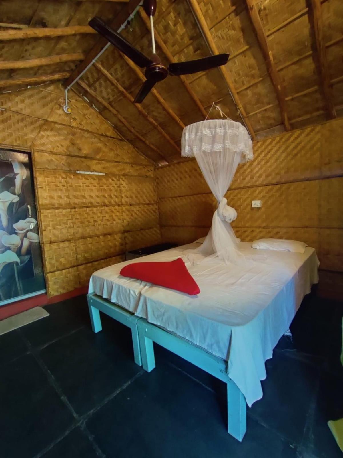 Hampi Nature Cottage Bagian luar foto